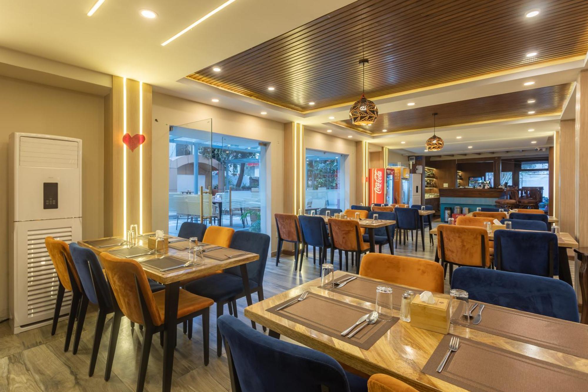 Aawas Boutique Hotel Kathmandu Exteriör bild